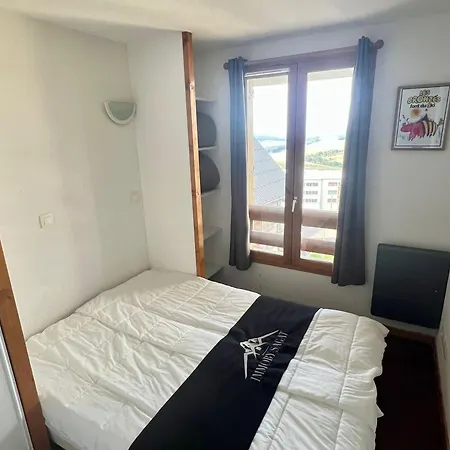 Apartmán 6 Personnes A Super Avec Parking Et Piscine - Fr-1-814-161 Besse-et-Saint-Anastaise