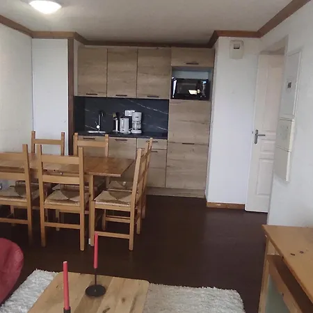 6 Personnes A Super Avec Parking Et Piscine - Fr-1-814-161 Apartment Besse-et-Saint-Anastaise