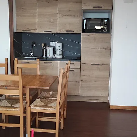 6 Personnes A Super Avec Parking Et Piscine - Fr-1-814-161 Besse-et-Saint-Anastaise