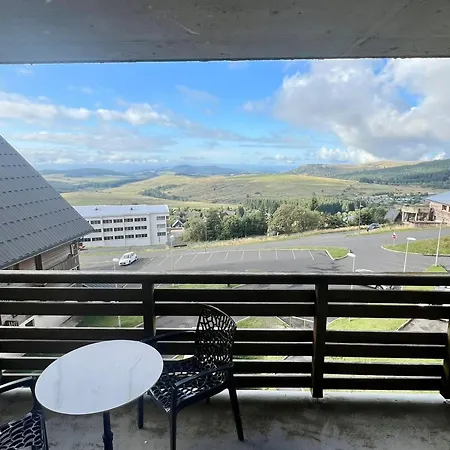 6 Personnes A Super Avec Parking Et Piscine - Fr-1-814-161 * Besse-et-Saint-Anastaise