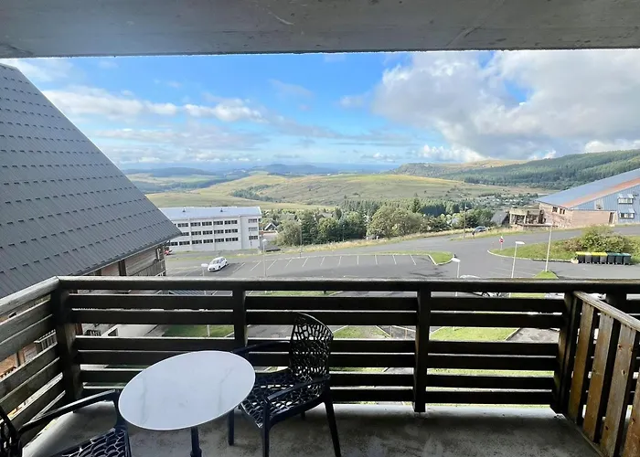 6 Personnes A Super Avec Parking Et Piscine - Fr-1-814-161 * Besse-et-Saint-Anastaise